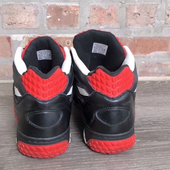 Reebok - Picture 4 of 17